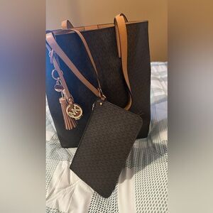 Michael Kors Mercer Large Tote